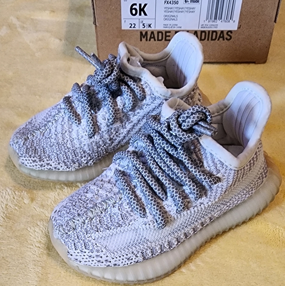 Yeezy V2 Yeshaya size  6K